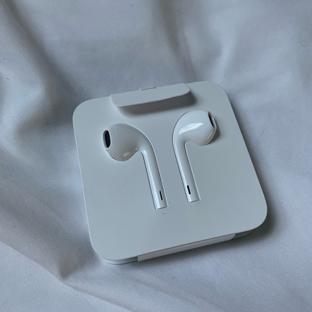 iPhone EarPods